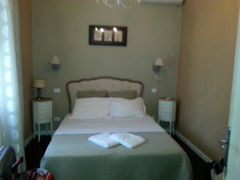 B&B Villa Regina ปิซา ภายนอก รูปภาพ