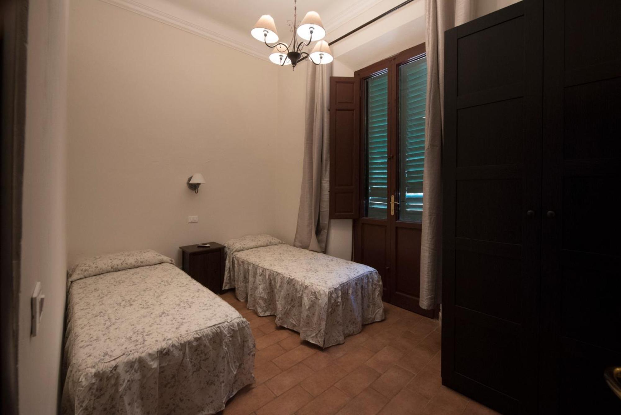 B&B Villa Regina ปิซา ภายนอก รูปภาพ