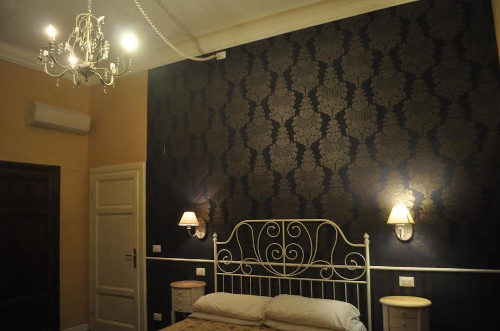 B&B Villa Regina ปิซา ภายนอก รูปภาพ